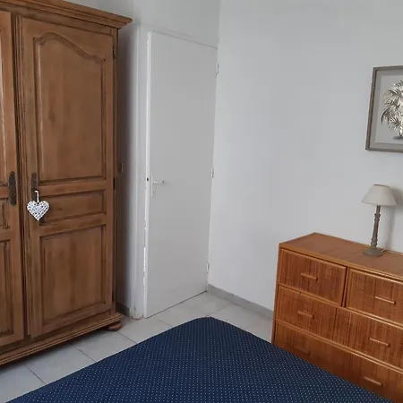 Maisonnette De Plain Pied Holiday home *